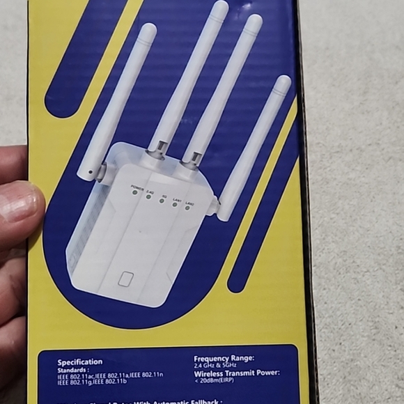 Source Unknown Dual-Band Wireless Repeater - White - Picture 3 of 3